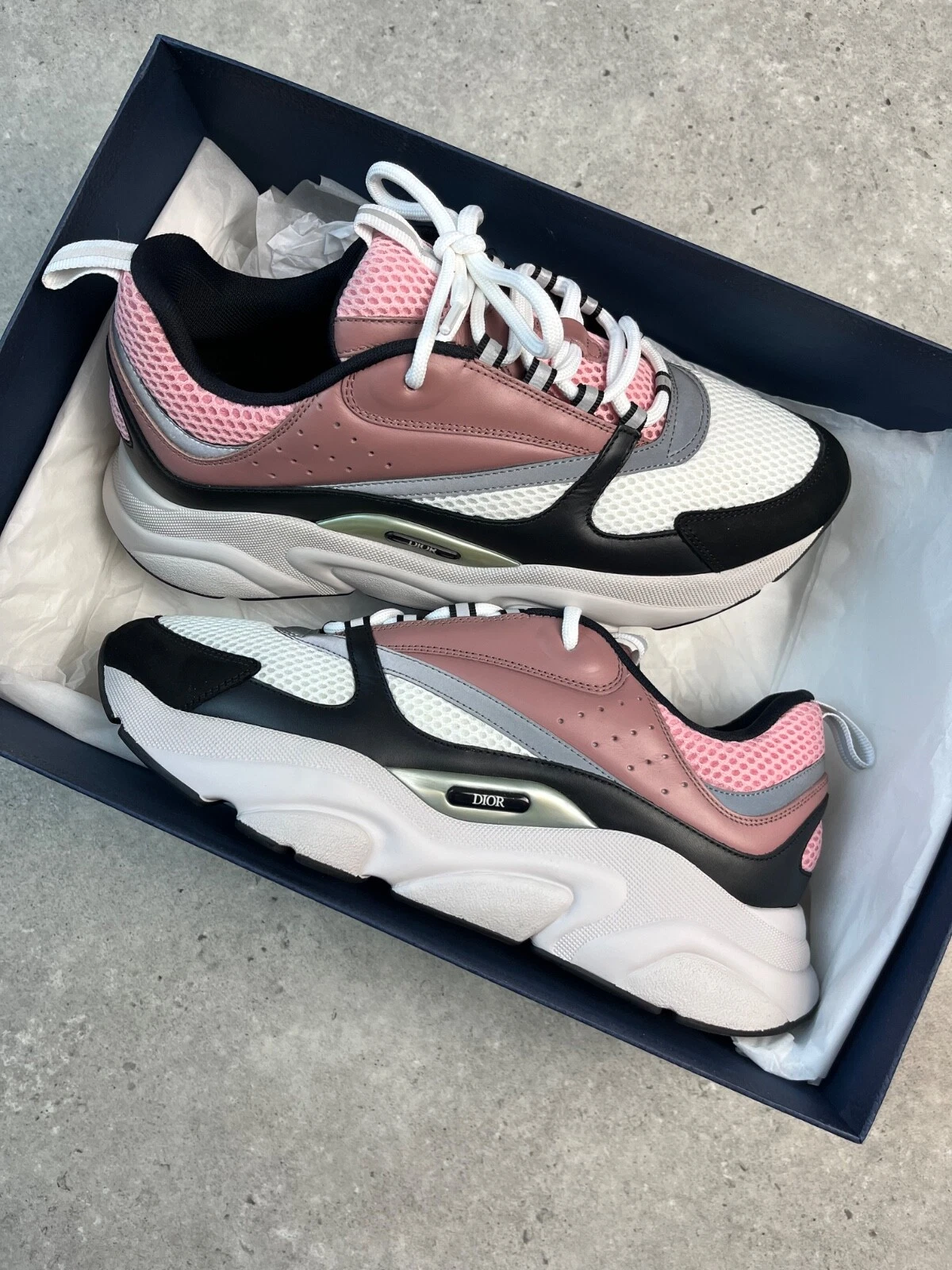 Dior B22 saumon rose / blanc UK10 / EU44