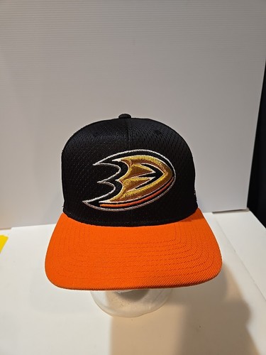 NHL FACEOFF HEADWEAR - ANAHEIM DUCKS #15 RYAN GETZLAF EMBROIDERED SNAP-BACK CAP - Picture 2 of 11