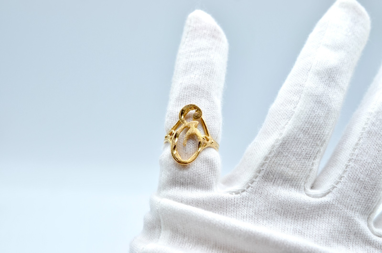 14k Vintage Script Initial E Ring. 2.5gr - image 5