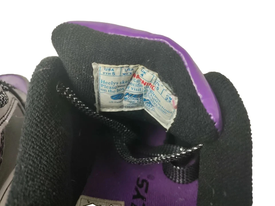 Heelys Youth 5 Wo's 6 Motion Plus Purple Black Galaxy Wheel Shoe Skate 770851 - Image 4 of 4