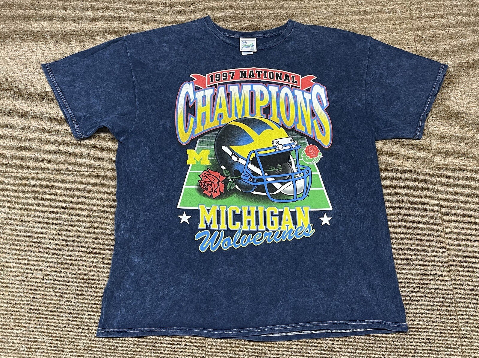 Vintage Tubular Michigan Wolverines 1997 National Champions Football T-Shirt  XL