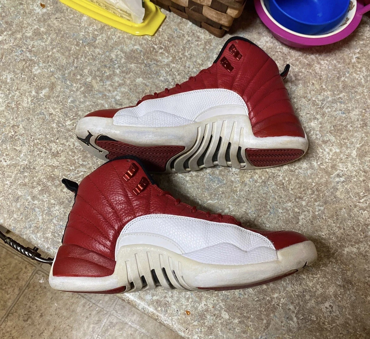 Jordan 12 red size 9 hot sale