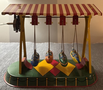 Vintage tin toy swinging boats JW Altes Nurnberger Blechspielzeug WORKS, HAS KEY