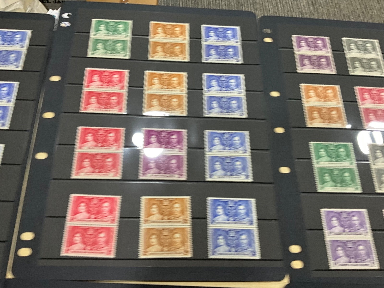 1937 GVI CORONATION MINT COLLECTION. Little KGV 305 stamps mostly pairs ad116