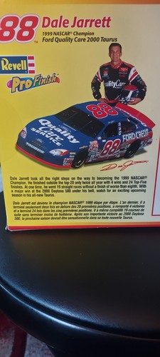 Dale Jarrett 1999 Nascar Champion #88 Revell 1:24 Scale Model Kit NEW SEALED - Picture 8 of 12