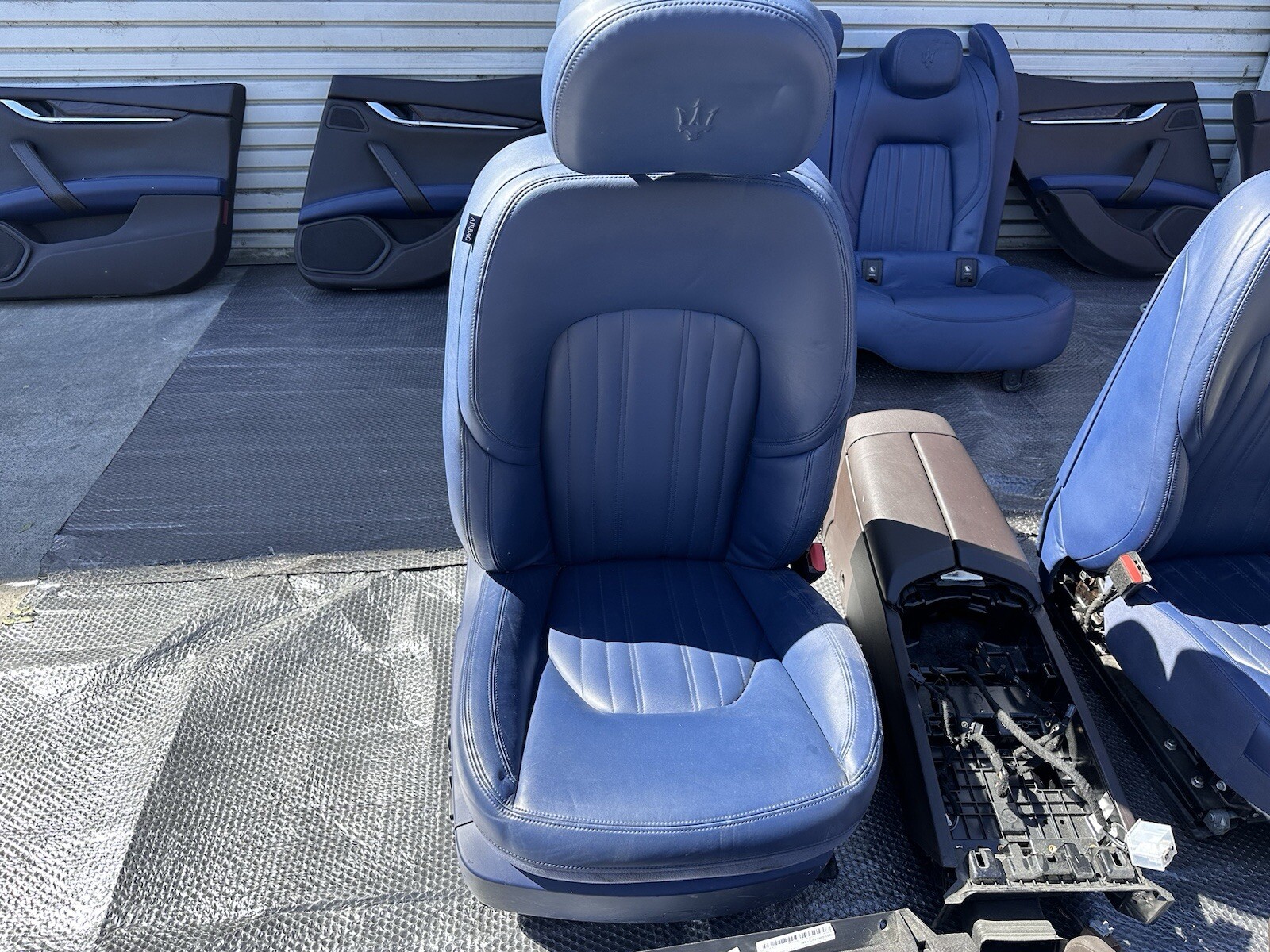 14-20 Maserati Ghibli Interior Set Blue With Brown OEM￼