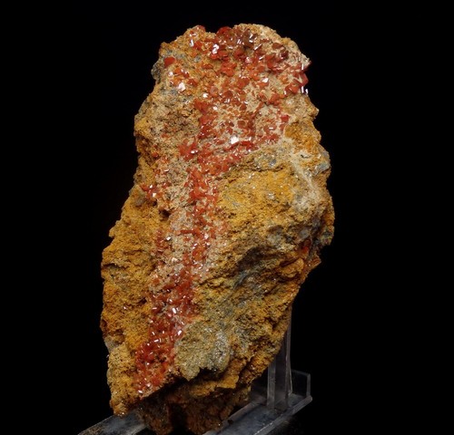 WULFENITE red crystals & big specimen !!! -- CHINA - Kuruktag Mountains /pk882 - Picture 9 of 14
