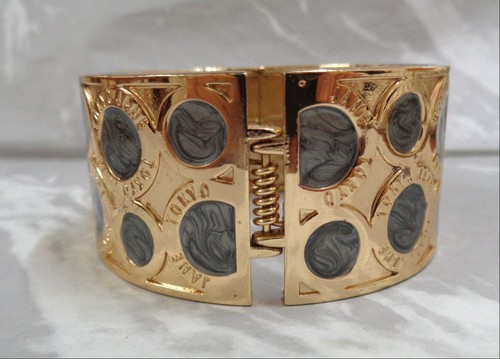 Tokyo Jane Bracelet Gold + Enamel Circle Pattern Hinged Opening Great Condition - Picture 4 of 18
