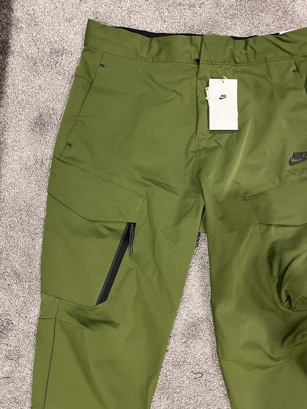 Nike Sportswear Tech Essentials Woven Utility Cargo Pant Size 36 DH3866-326 $120 image 3