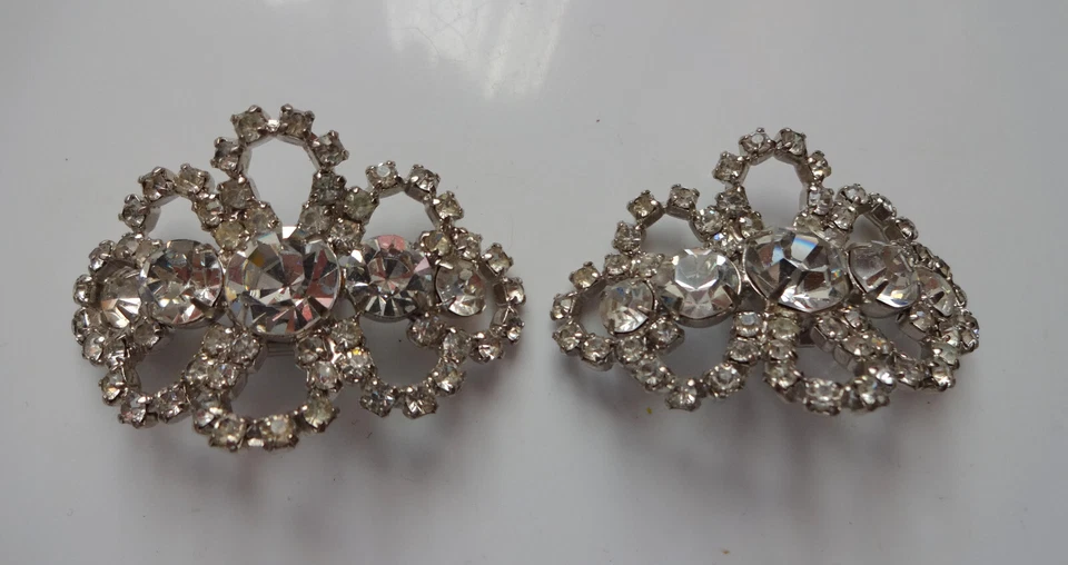 Vintage Edwardian Clear Rhinestone Shoe Buckles Clip - Imagem 3 de 4