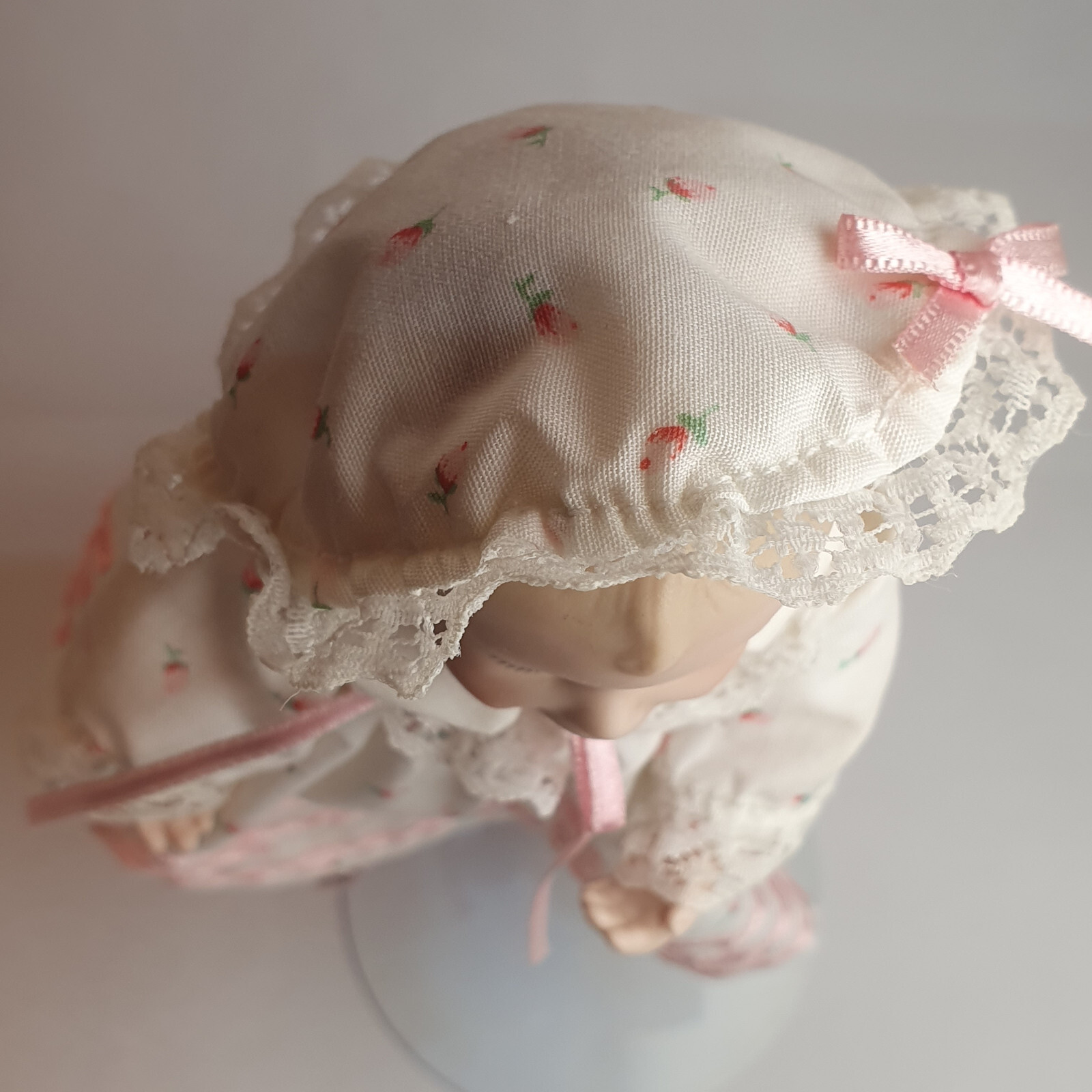 Porcelain Doll "Sarah" (919) 6"(16cm) by The Ashton-Drake Galleries