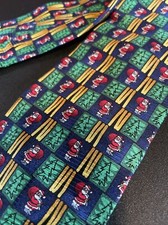 Vtg Cape Cod Euc Geometric Men  s Silk Christmas Tie Necktie Santa 57  3.75  