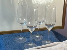 Riedel Crystal set of 4 fluted champagne glasses Vinum OH9932