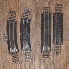 Lot of 4 Terminal Rerailer Track HO Scale Straight Curved Tyco Bachmann Atlas 9"