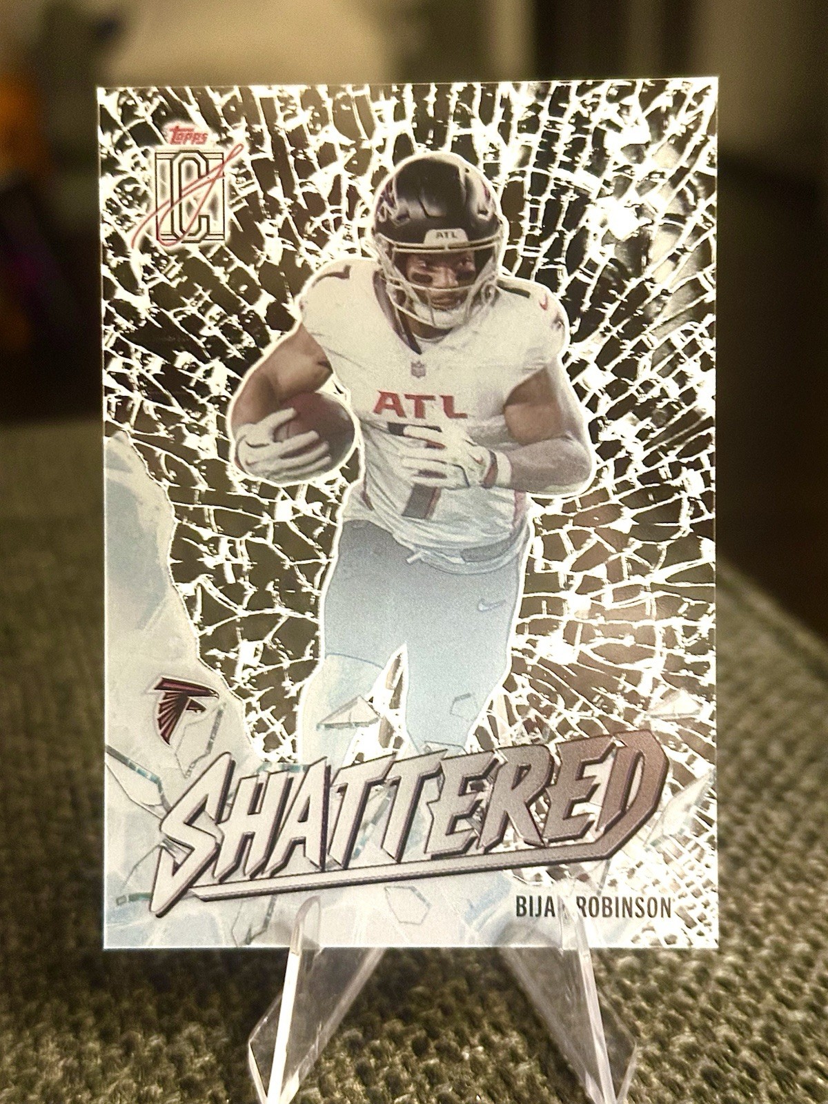 Bijan Robinson 2025 Topps Signature Class Shattered S-2 SSP Atlanta Falcons