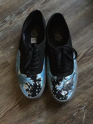 painting canvas vans