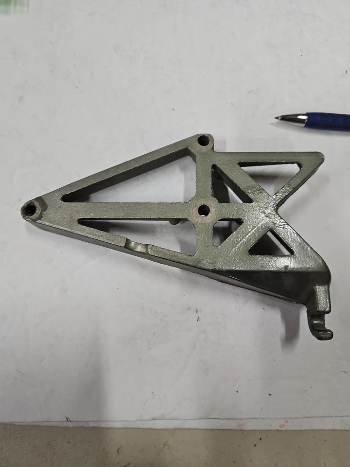 Оригинальный кронштейн стартера порта 0305077 305077 OMC Johnson Evinrude OMC137 - Изображение 3 из 3