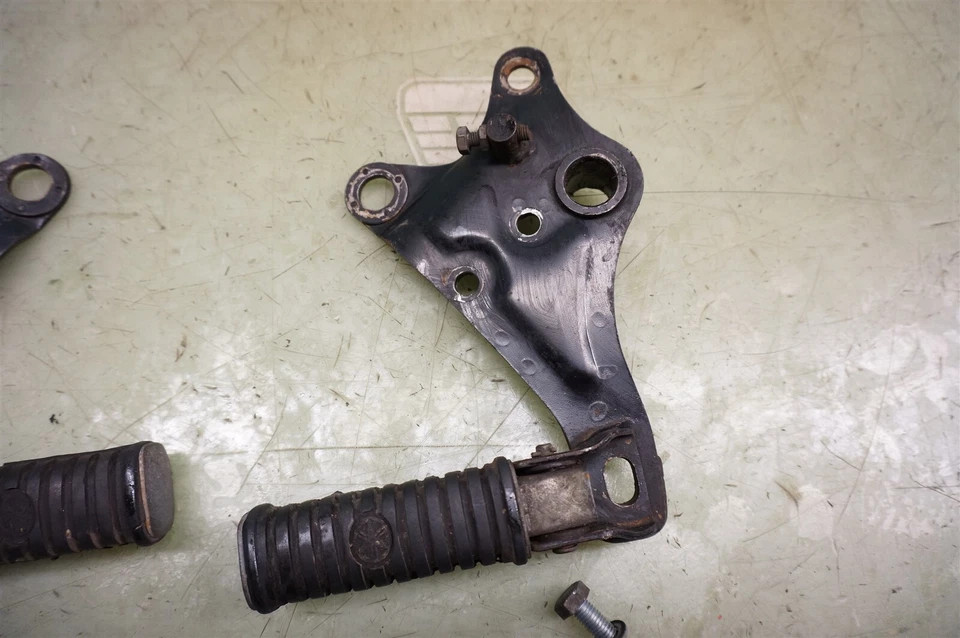 1973 Yamaha RD350 RD 350 *2658 задние ножные колышки - Изображение 2 из 4