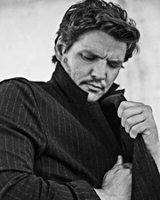 PEDRO PASCAL 8x10 PHOTO