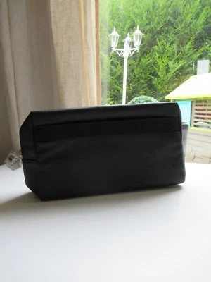 💓 Pochette Ou Trousse Yves Saint Laurent Couleur Noir Neuf 💓 - Photo 1/2