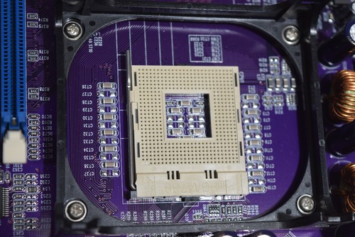 Motherboard ECS P4S8AG Rev:1.3 Socket 478 PCI ATX Rare Xabre Chipset/video - Picture 9 of 10