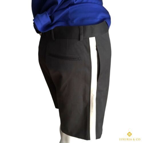 Louis Vuitton Monogram Shorts - $ 905,60  Monogram shorts, Fashion show  men, Louis vuitton