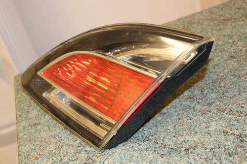 Mazda 6 GH 2008 2009 2010 2011 2012 2013 Drivers Rear Inner Light 132 41055 - Picture 3 of 5