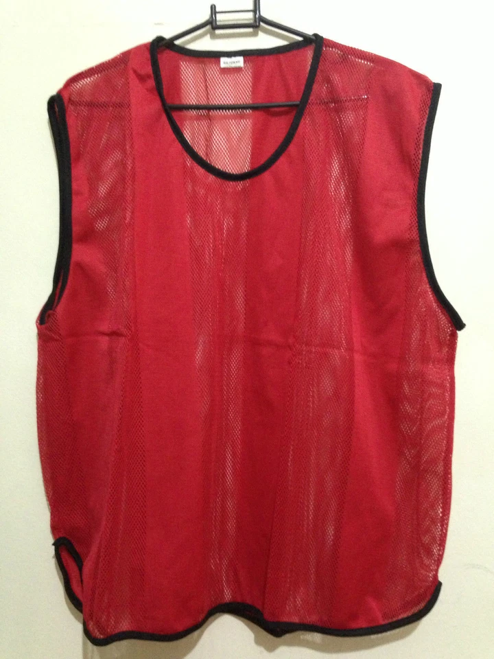 20x Football Net Ball Rugby Hockey Cricket Mesh Training Sports Bibs Adult Sizes - Image 3 of 4