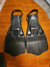 ScubaPro JET FINS Black Rubber Snorkeling Scuba Diving Flippers w Straps MEDIUM