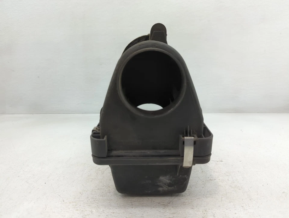 1992 Bmw 735i Air Cleaner Intake-duct Hose Tube P7Z85 - Image 3 of 4