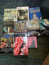 Bücherkiste m. Kunstbänden (Munch, Gaudí, ...