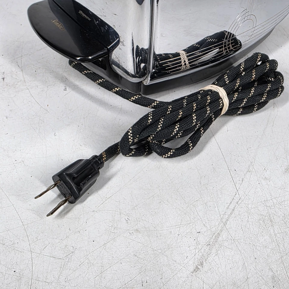 Tostadora Sunbeam T-20 de colección años 50 control radiante de caída automática - ¡Probada funcionando! Foto 2 de 4