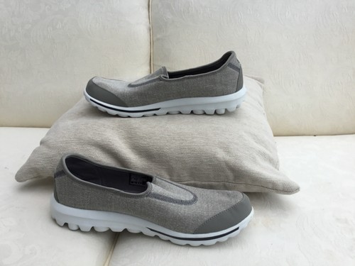 Skechers Go Walk Resalyte grau Denim Slipper Größe 7 Schuhe 13510