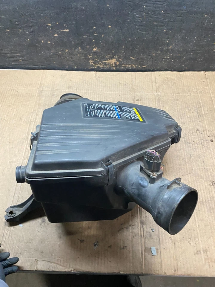 Filtro limpiador de admisión de aire Hummer H3 2007 caja de carcasa OEM T4104 DG Foto 4 de 4