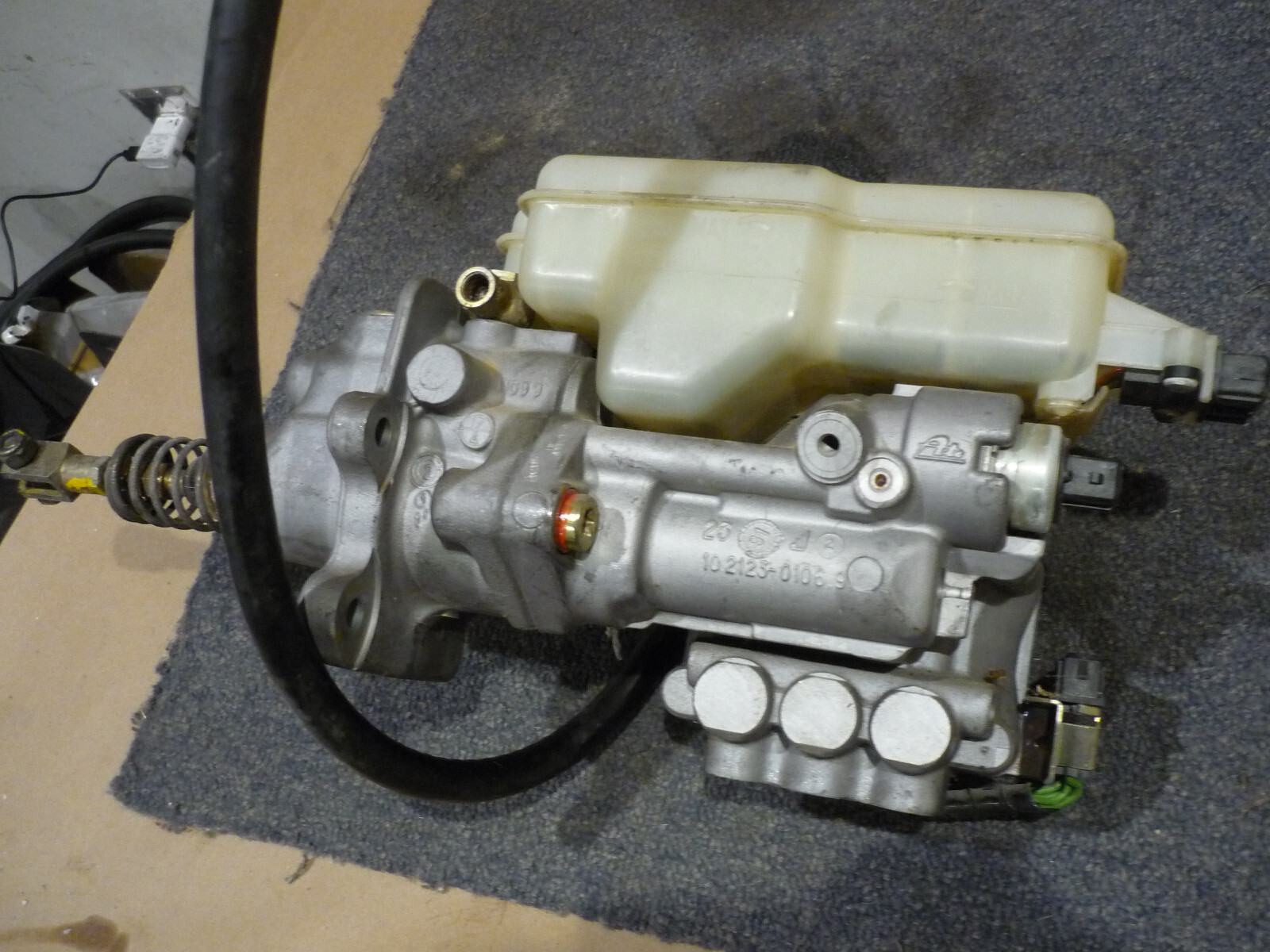 Ferrari MONDIAL T- 348,355 ABS PUMP, Hydraulic Control Station  - P/N 70000768