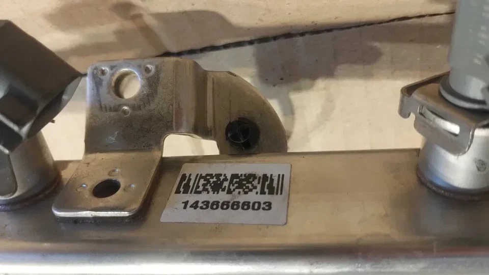 Fuel Injection Injector Rail AN197000-0650 Polaris Slingshot SL - Bild 2 von 4