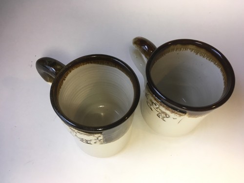 McCormick Art animal mug cup vintage cow bull wheel thrown Artist signed Set 2 - Picture 6 of 8