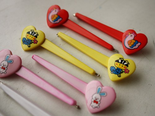 12X VINTAGE 80'S HAIR ORNAMENTS GIRLS BARRETTES BEE CLOWN RABBIT DOG NEW NOS ! - Picture 9 of 10
