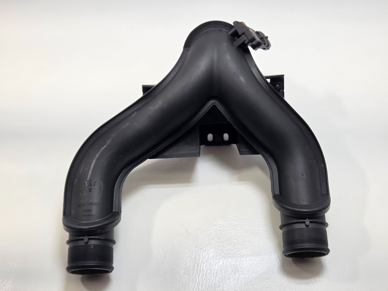 2014-2017 Maserati Quattroporte AWD Intake Inlet Hose Sleeve Duct OEM