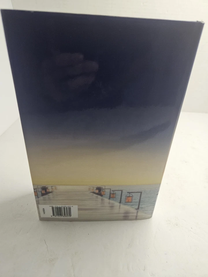 Sunrise On Half Moon Bay, Doubleday Large Print Home Library Edition, Robyn Carr - Image 4 of 4