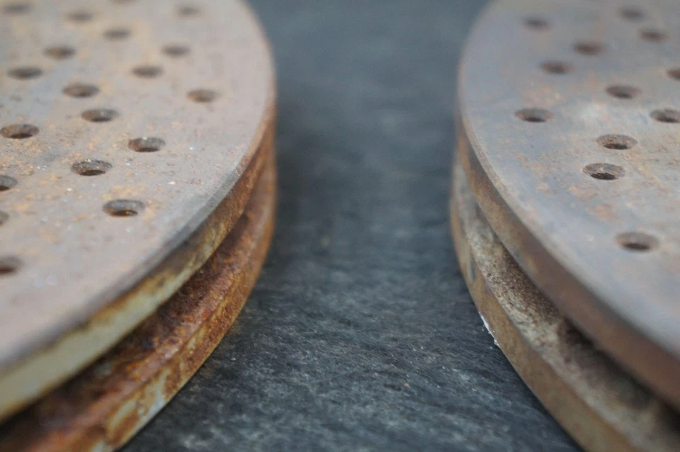 Juego 2 Rotores Traseros Izquierdos Derecho OEM 99635240104 Porsche 911 996 Carrera Cabrio 99-05 Foto 3 de 4