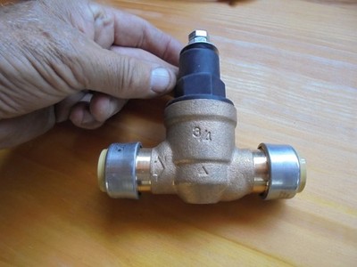 Cash Acme Shark Bite 3/4'' EB45 Direct Pressure Regulating Valve NEW