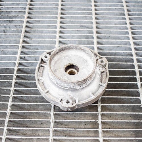 BMW 5 Stoßdämpferhalterung vorne rechts F10 6795082 6795440 2011