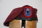 ORIGINAL US 505TH PARACHUTE INFANTRY REGIMENT MAROON AIRBORNE BERET & CREST