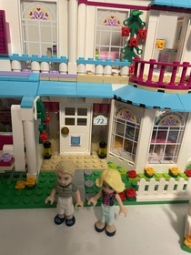 LEGO Friends Stephanie's House 41314 missing 3pc 622 pcs 2017 without box