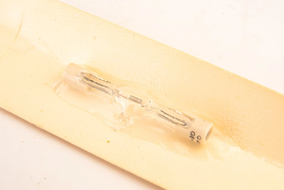 GE Q45T2 1/2 / CL 45W 7V General Electric Quartzline Lamp NOS Vintage V29 - Image 2 of 4