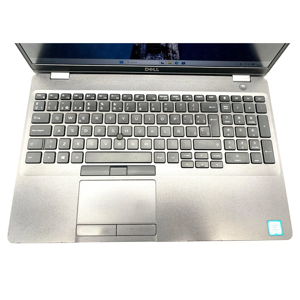 Dell Latitude 5500 · i5-8365U · 16GB · 256GB, foto 2 de 5