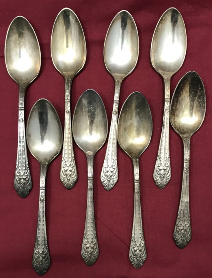 33 piezas 1933 MARQUESA CUCHARAS MEZCLADAS PLATEADAS - HORQUILLAS REJILLA - CUCHILLOS + 1847 Rogers Foto 4 de 4