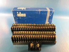 Lot of 47 Idec BNH10W Panblock Terminals, 600 Volts, 10 Amps, BNH 10WP