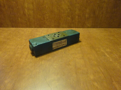 #ad Bosch 0 811 324 006 hydraulic pressure valve $49.00